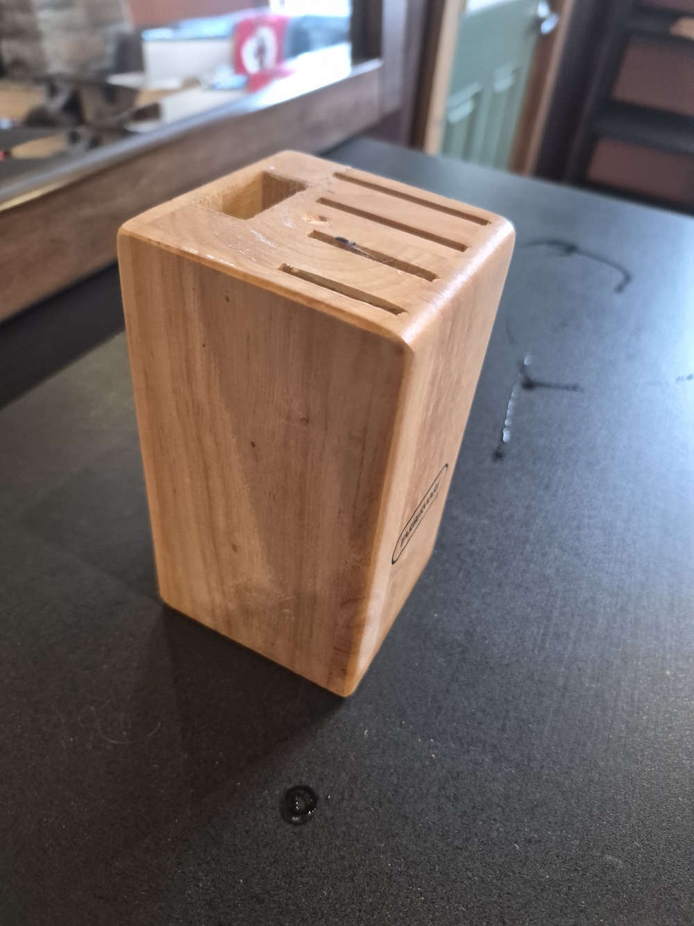 Farberware Knife Block 5 Slot Natural Oak Wood 5 1/2" × 3"x3 No Knives Included - Picture 3 of 6